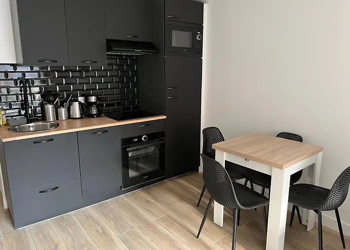 Vernier Apartment *